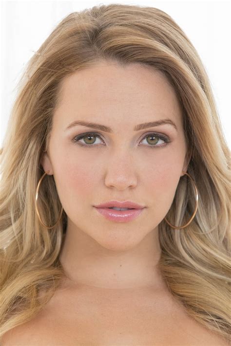 mia molkova|Mia Malkova